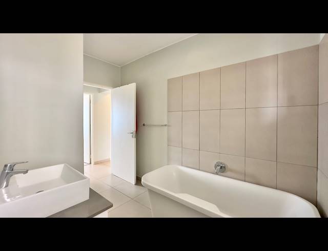 3 BEDROOM APARTMENT FOR SALE IN NORTH RIDING